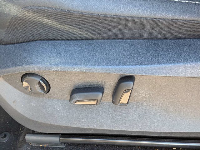 Certified 2023 Volkswagen Tiguan SE FWD image 21
