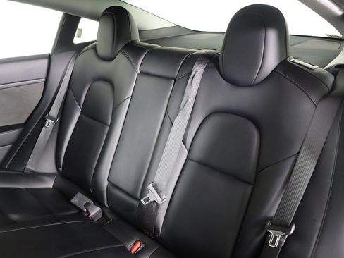 Used 2021 Tesla Model 3 Performance image 34