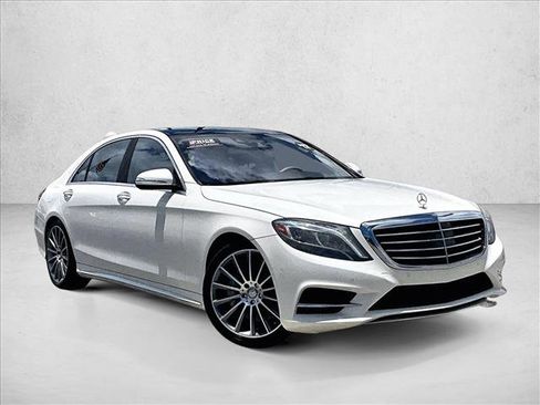 Used 2017 Mercedes-Benz S 550 Sedan image 12