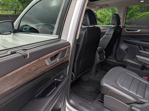 Certified 2024 Volkswagen Atlas SEL AWD/4WD image 25