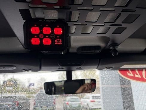 Used 2022 Jeep Gladiator Rubicon w/ LED Lighting Group AWD/4WD image 21