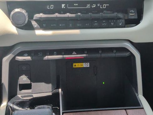 Used 2024 Toyota Sequoia Capstone AWD/4WD image 25