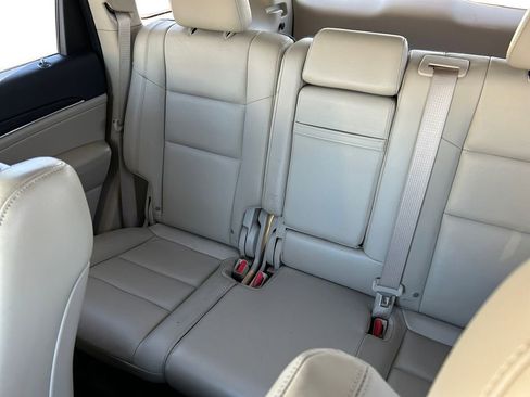 Used 2020 Jeep Grand Cherokee Limited image 14