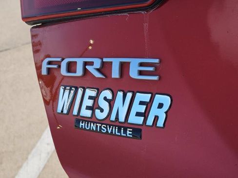 Used 2024 Kia Forte GT-Line w/ GT-Line Premium Package FWD image 29