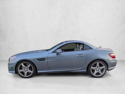 Used 2012 Mercedes-Benz SLK 350 image 8