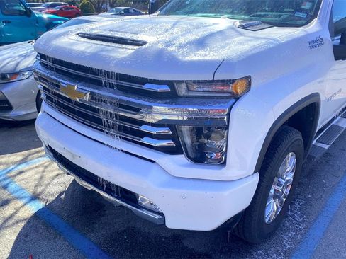 Used 2020 Chevrolet Silverado 2500 High Country w/ Z71 Off-Road Package image 3
