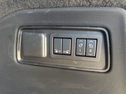 Certified 2025 Cadillac Escalade Sport w/ Touring Package image 31