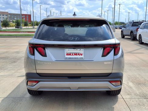 Used 2025 Hyundai Tucson SEL FWD image 6