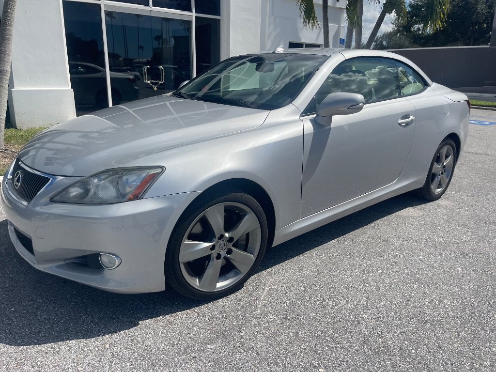 Used 2010 Lexus IS 350C RWD image 30