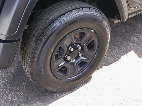 Used 2022 Jeep Wrangler Unlimited Sport image 7