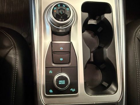 Used 2023 Ford Explorer XLT w/ Equipment Group 202A image 39