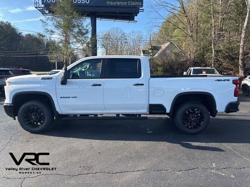 New 2026 Chevrolet Silverado 2500 Custom w/ Custom Convenience Package image 8