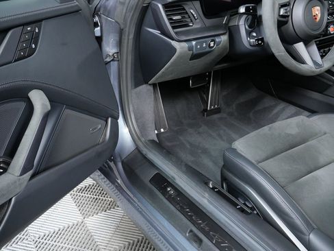 Certified 2026 Porsche 911 Carrera GTS image 7