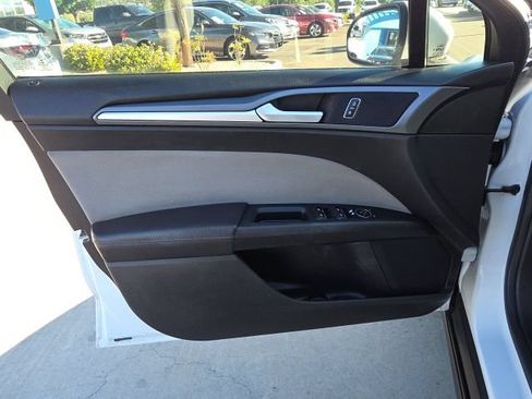 Used 2013 Ford Fusion S FWD image 14