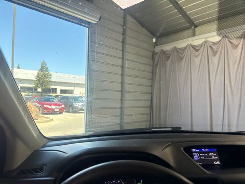 Used 2016 Honda CR-V LX image 22