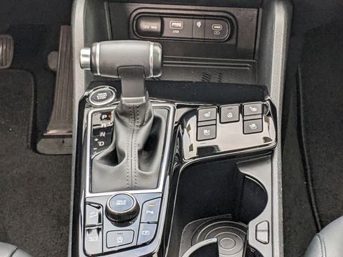 Certified 2023 Kia Sportage SX image 17