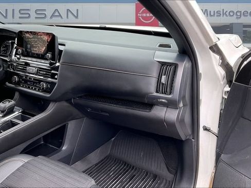 Used 2025 Nissan Pathfinder Rock Creek AWD/4WD image 27