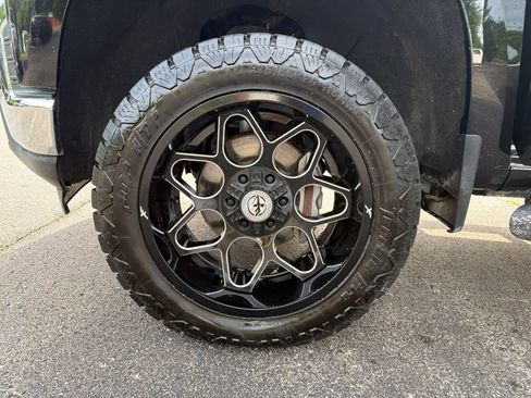 Used 2019 Chevrolet Silverado 1500 LT w/ All-Star Edition AWD/4WD image 31