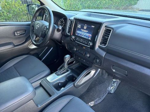 Certified 2024 Nissan Frontier SV w/ Technology Package image 16