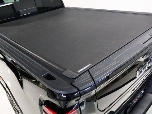 Used 2024 GMC Sierra 2500 Denali Ultimate image 18