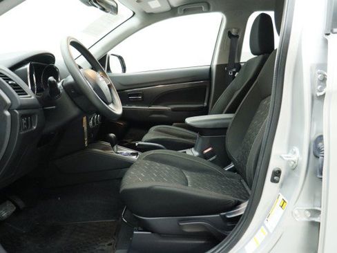 Used 2024 Mitsubishi Outlander Sport ES AWD/4WD image 7