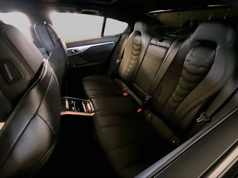 Used 2025 BMW M850i xDrive AWD/4WD image 19