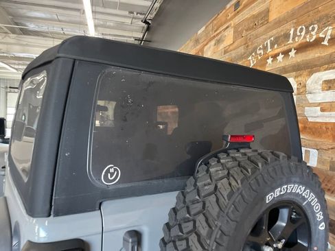 Used 2023 Jeep Wrangler Sport AWD/4WD image 18