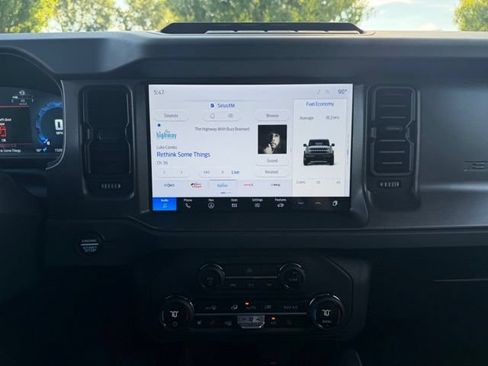 Certified 2025 Ford Bronco Badlands w/ Sasquatch Package AWD/4WD image 17