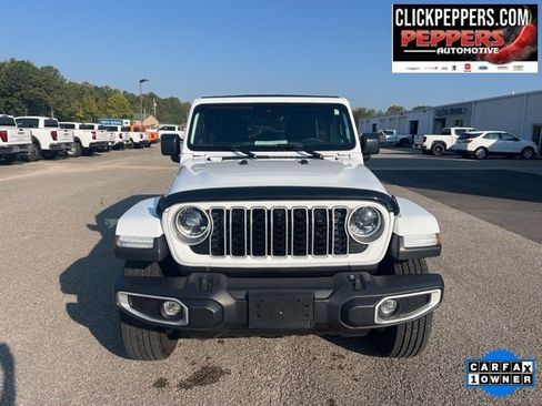 Used 2024 Jeep Wrangler Sahara w/ Technology Group image 9