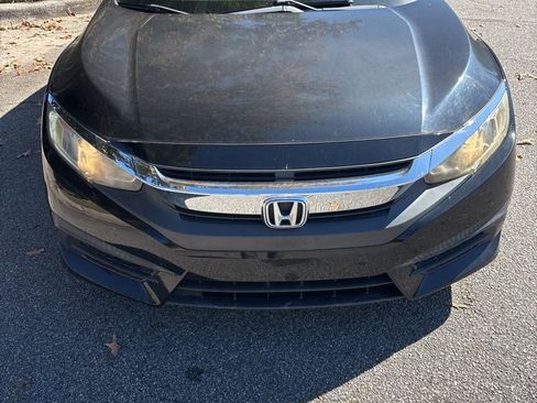 Used 2017 Honda Civic EX image 2