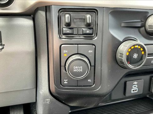 New 2026 Ford F250 XL w/ XL Off-Road Package image 18