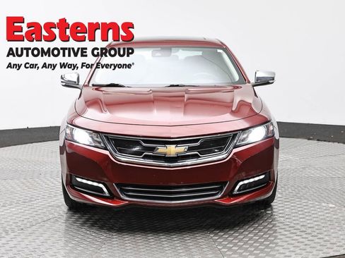 Used 2017 Chevrolet Impala Premier w/ Enhanced Convenience Package FWD image 2