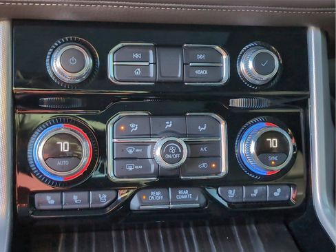 Used 2022 GMC Yukon Denali w/ Denali Ultimate Package image 19