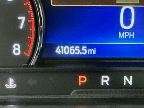 Used 2024 Ford Explorer XLT w/ Equipment Group 202A image 19