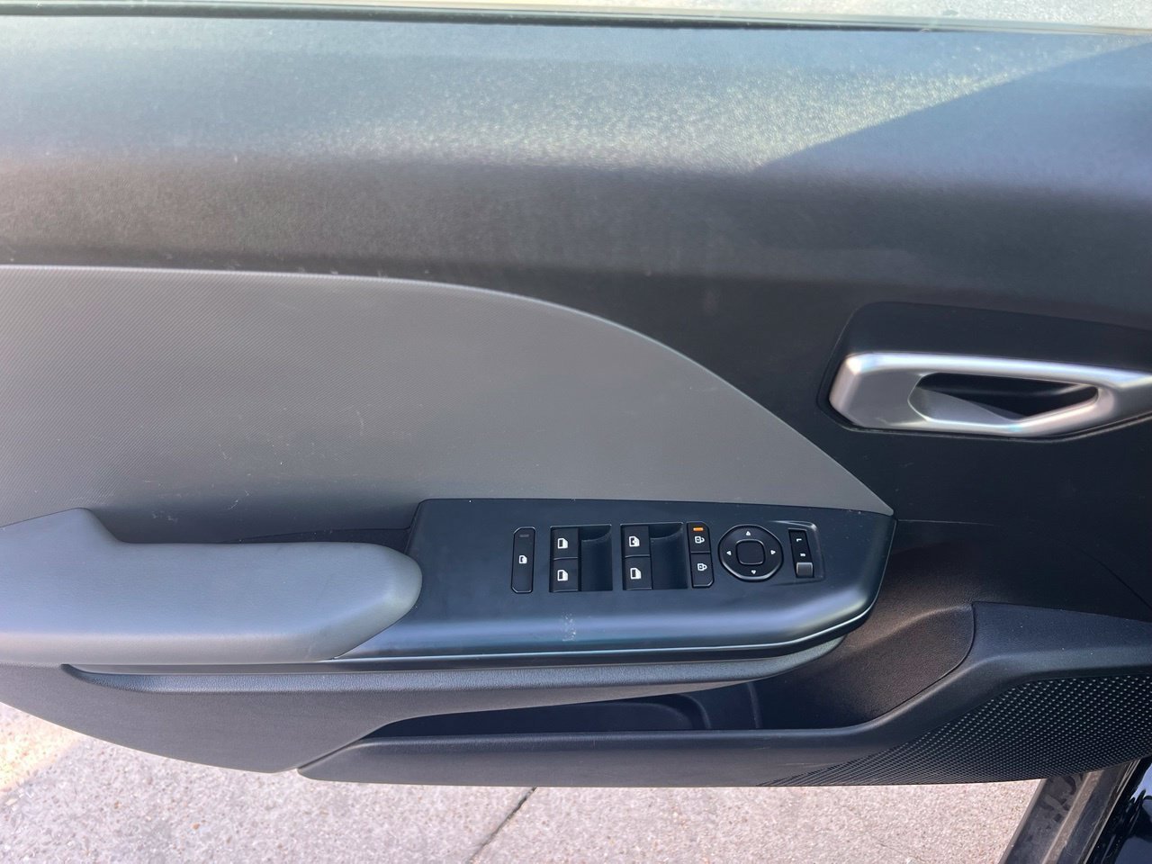 Used 2025 Kia K4 FWD image 11