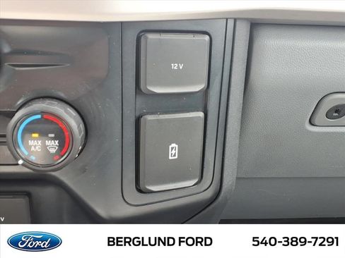 Used 2023 Ford F550 4x4 Crew Cab Super Duty image 33