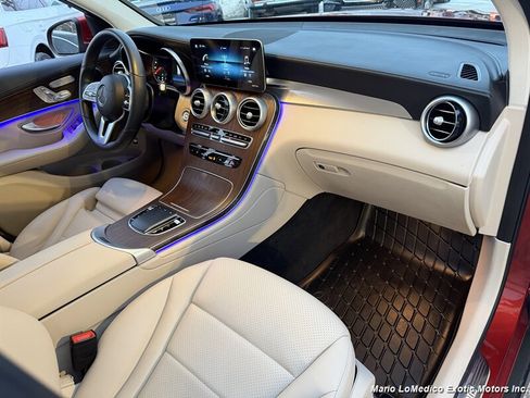 Used 2022 Mercedes-Benz GLC 300 4MATIC w/ Premium Package Lite image 61