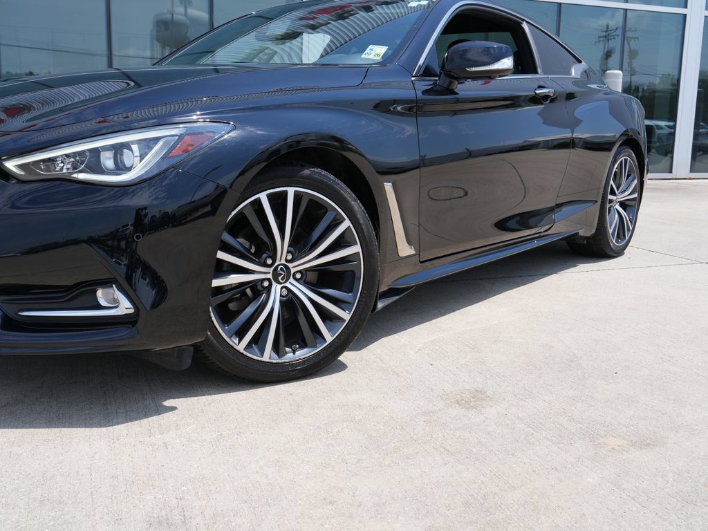 Used 2021 INFINITI Q60 3.0t Luxe w/ Cargo Package AWD/4WD image 9