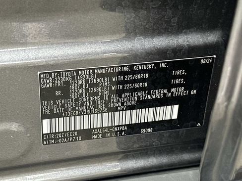 Used 2024 Toyota RAV4 XSE w/ Weather Package AWD/4WD image 31