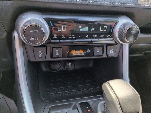 Certified 2024 Toyota RAV4 XLE w/ Convenience Package AWD/4WD image 25