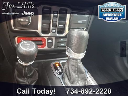 Used 2025 Jeep Wrangler Unlimited Sport AWD/4WD image 23