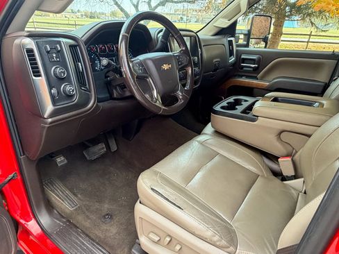 Used 2018 Chevrolet Silverado 3500 LTZ image 13
