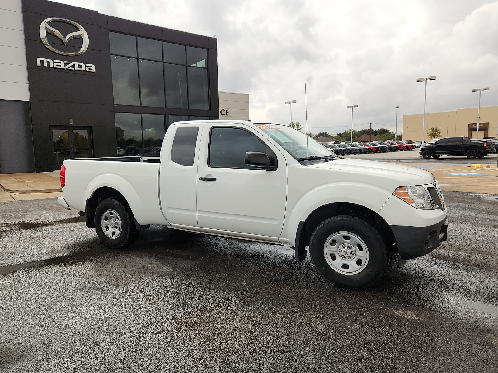 Used 2019 Nissan Frontier S RWD image 6
