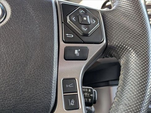 Used 2022 Toyota Tacoma SR5 w/ Technology Package RWD image 15