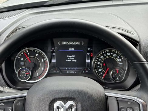 Used 2024 RAM 2500 Laramie AWD/4WD image 16