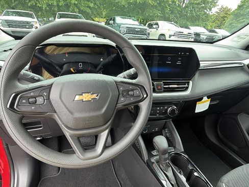 New 2026 Chevrolet TrailBlazer LT w/ Driver Confidence Package FWD image 20