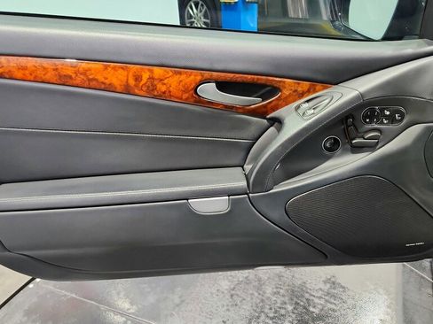 Used 2012 Mercedes-Benz SL 550 image 25