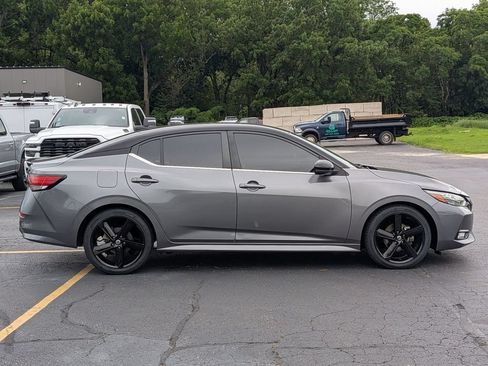 Used 2023 Nissan Sentra SR w/ Midnight Edition Package FWD image 8