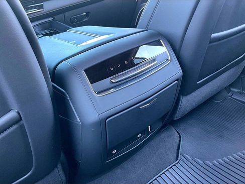 Used 2024 Cadillac Escalade Sport w/ Touring Package image 24