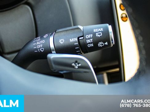 Used 2025 Land Rover Range Rover SE AWD/4WD image 29